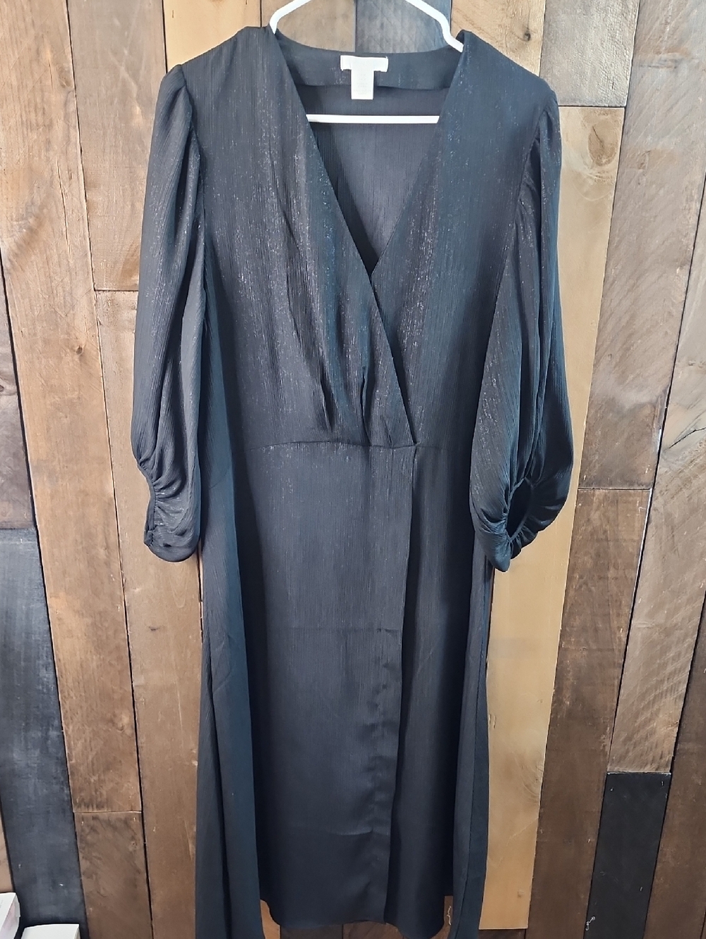 H&M Black 3/4 Puff Sleeve V-Neck Midi Dress Size M